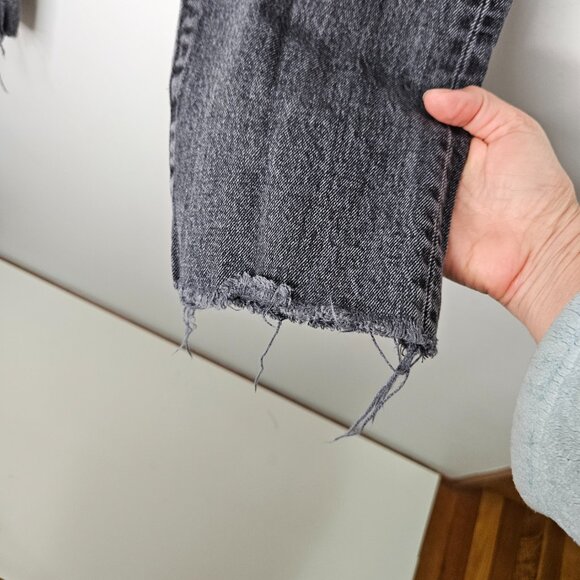 Levi’s Premium Wedgie Straight Jeans Sz 26 Grey Button Fly Raw Hem - Picture 7 of 9